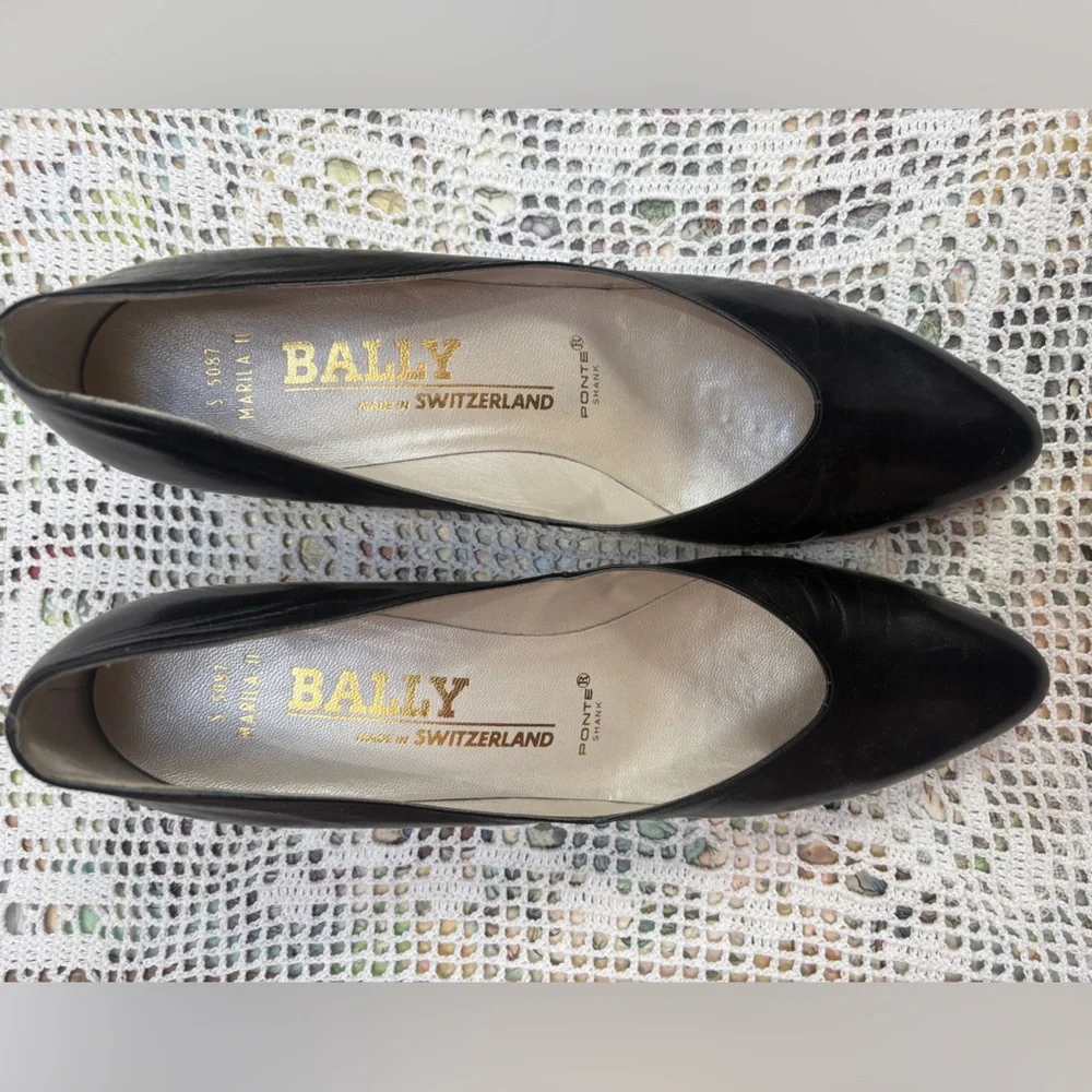 Bally Black Leather Kitten Heels | 9½ AA - Picture 2 of 7